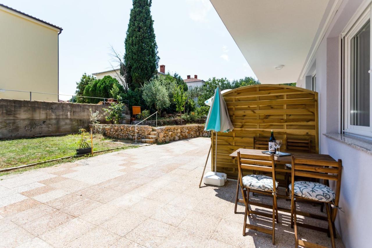 Golden Island Apartments Krk Town Dış mekan fotoğraf