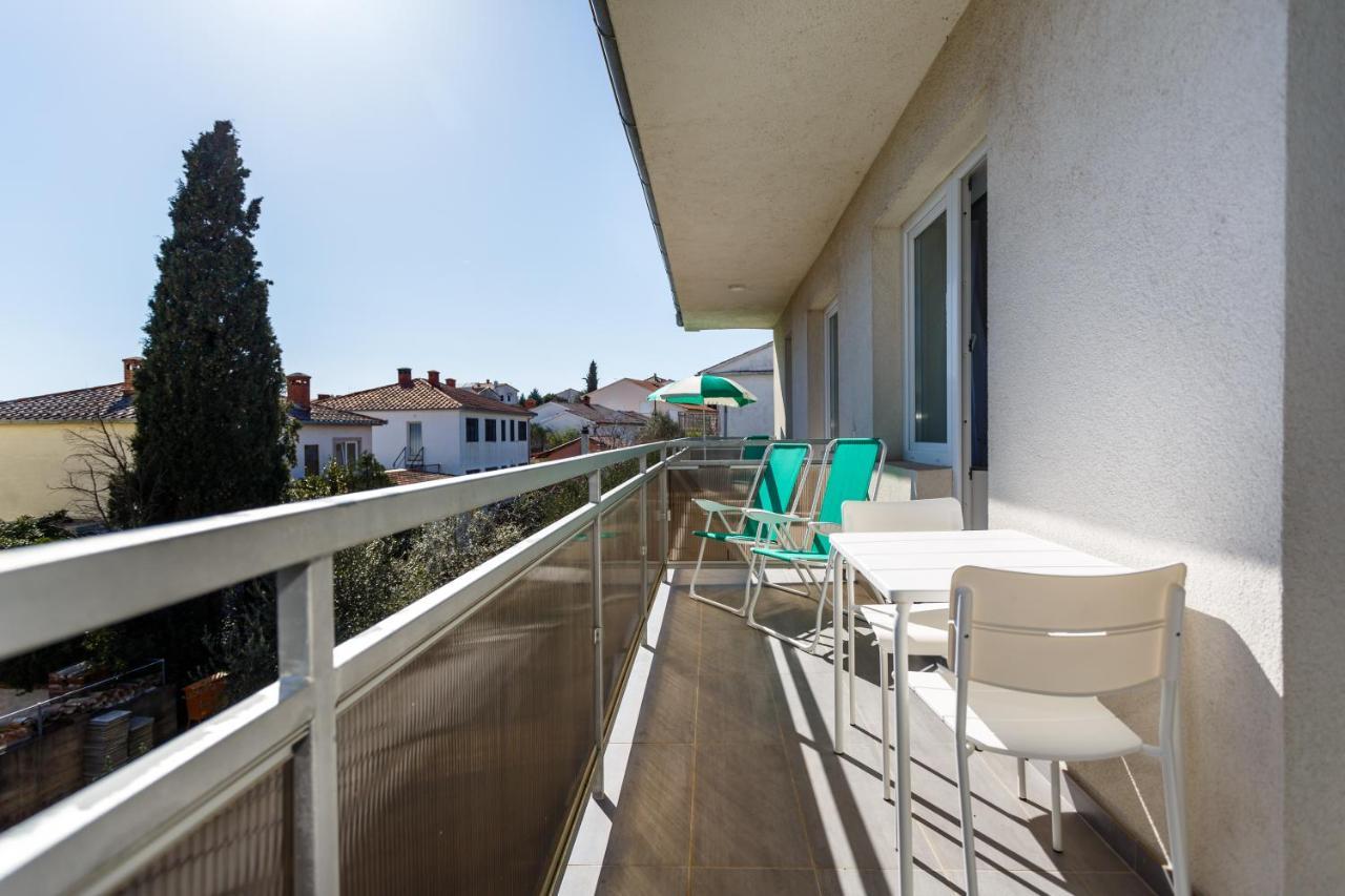 Golden Island Apartments Krk Town Dış mekan fotoğraf